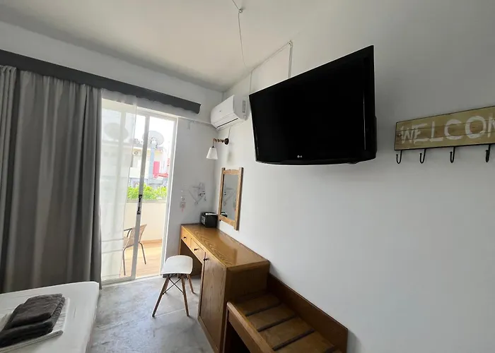 Family House Faliraki Studios Apartments