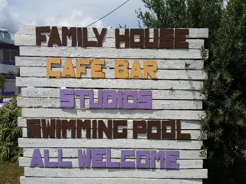 Family House Aparthotel