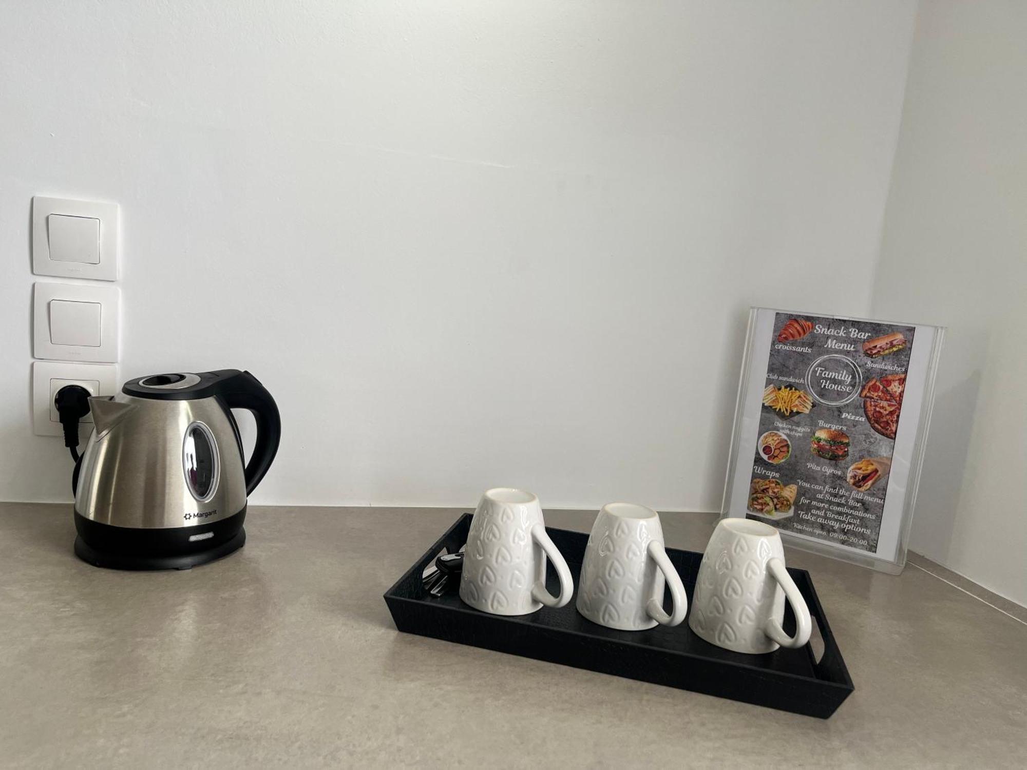 Aparthotel Family House