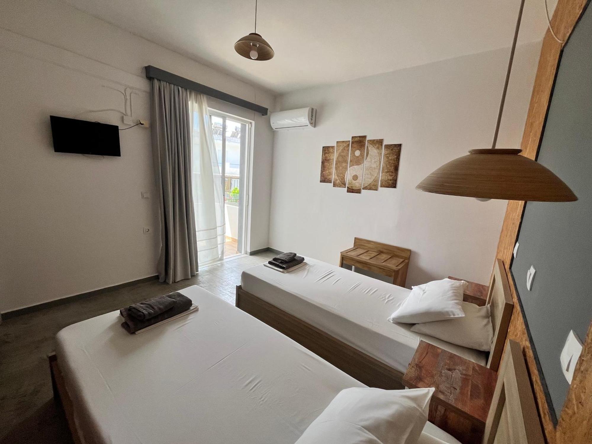 Family House Aparthotel 2*